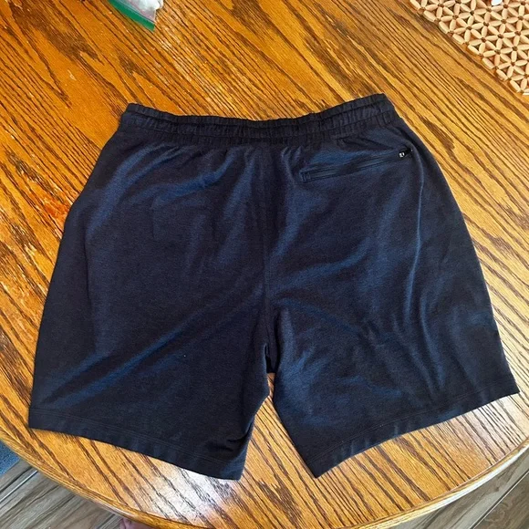Men's Vuori Ponto Shorts - Picture 3 of 3